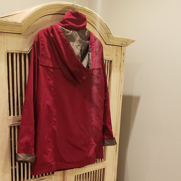 St Johns Bay Red and Gray Anoraks Coat with Detachable Hood - Picture 6 of 10